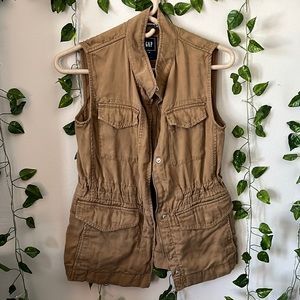 Brown vest!